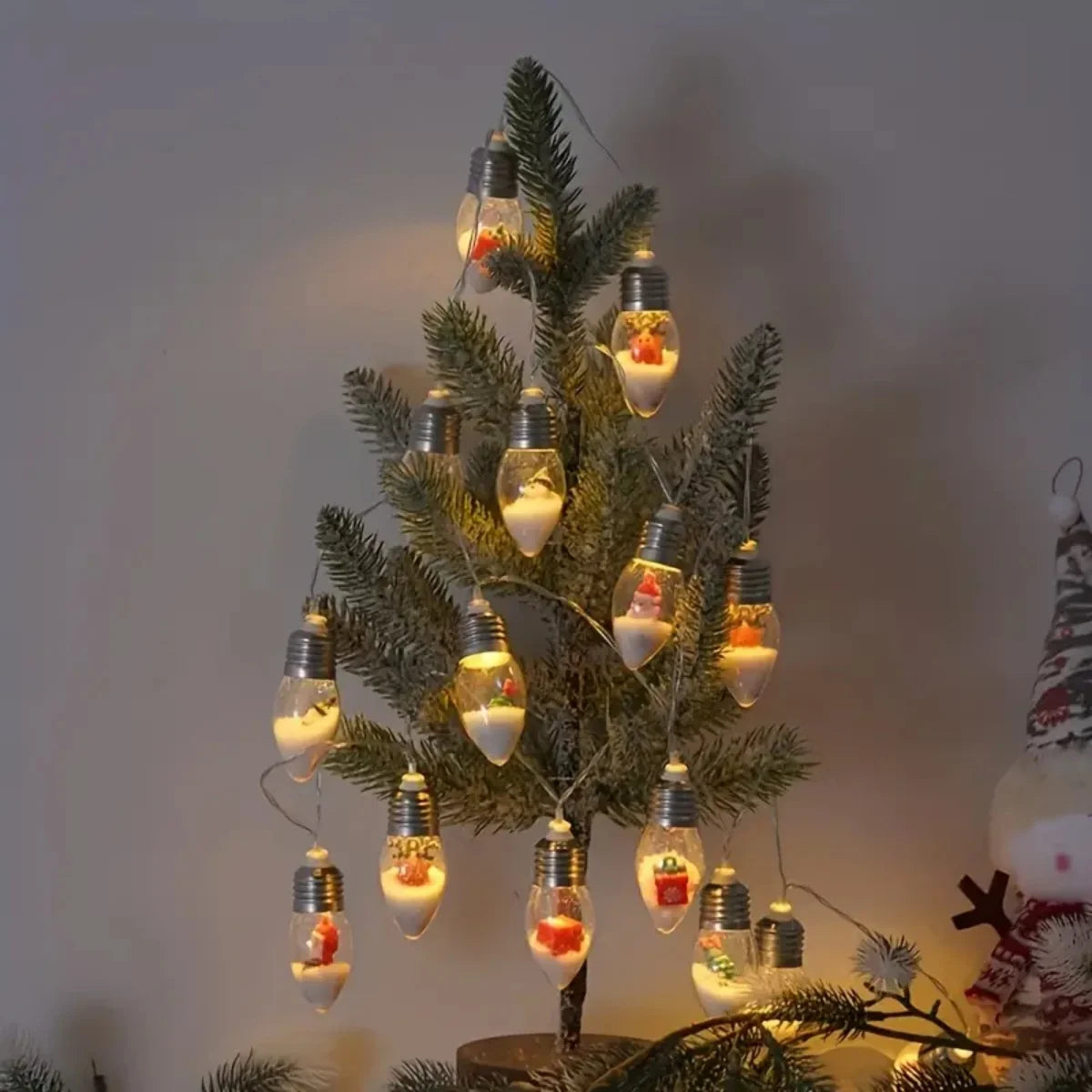 LED-Weihnachtslichterkette mit Figuren – 3 m, 20 LEDs, batteriebetrieben