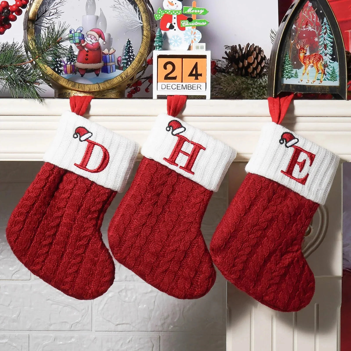 Weihnachtsstrumpf mit Buchstabe – gestrickt, zum Aufhängen